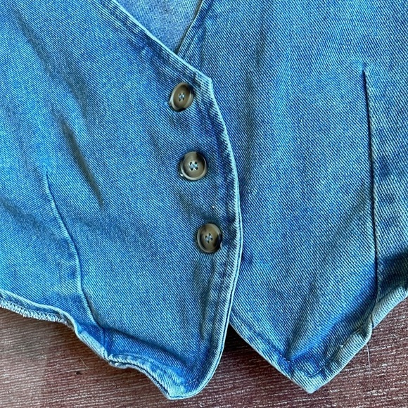 Aaron & Amber Blue Denim Button-Up Vest - Picture 7 of 10